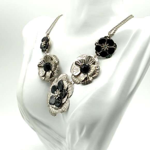 2028 Brand Metal Flower Necklace Black Silver-tone Crystal Signed - Picture 13 of 16